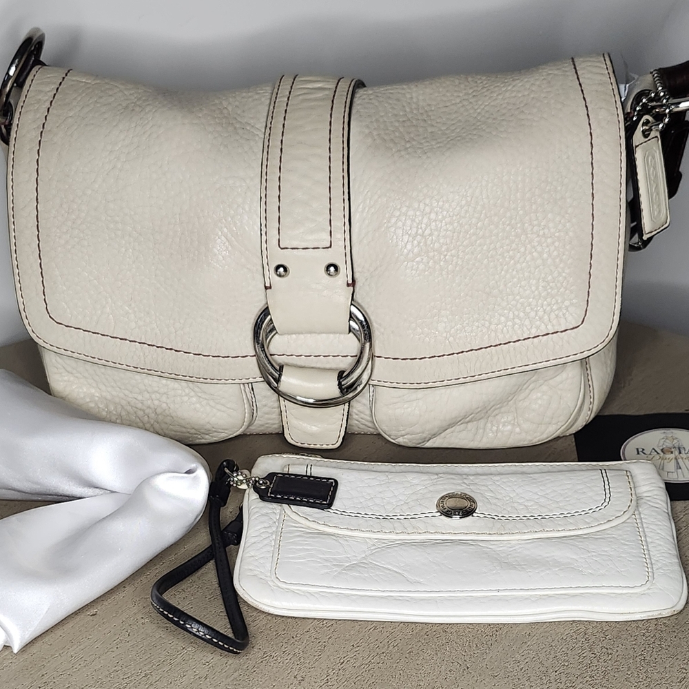 Coach Vntg D05S-8A41 Pebble Leather Bag & Wristlet Bundle